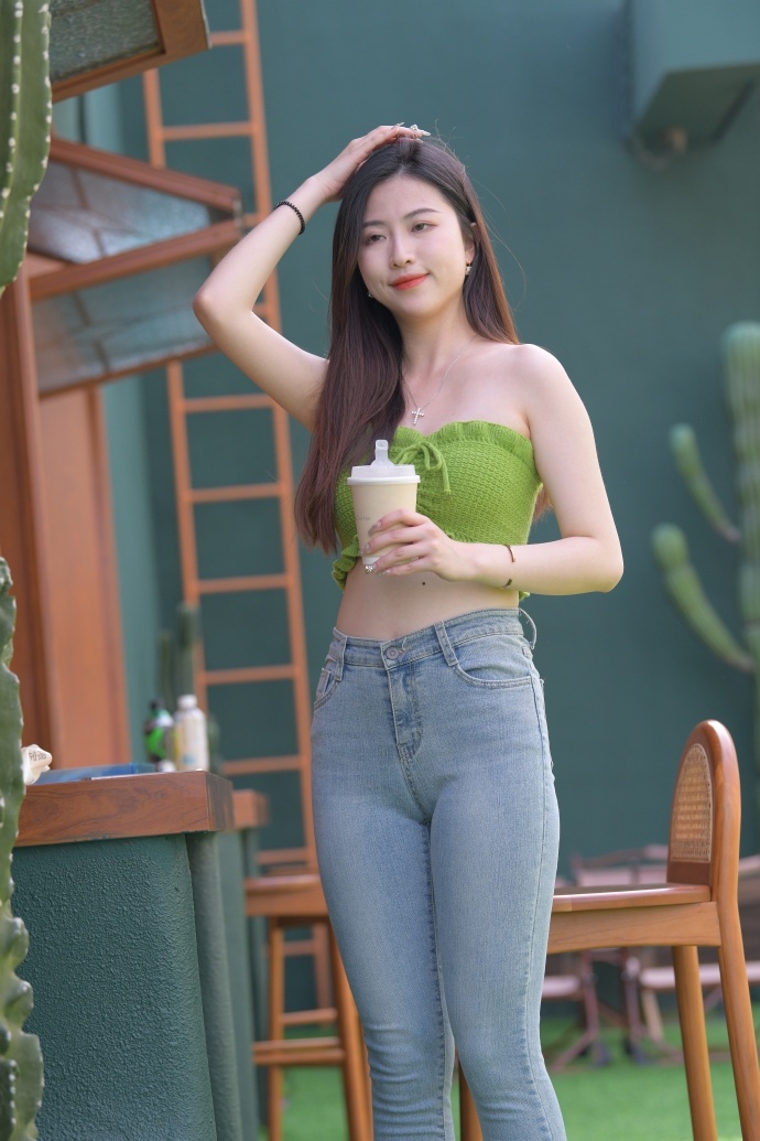 草一区三区四区365AG真人app嫩野